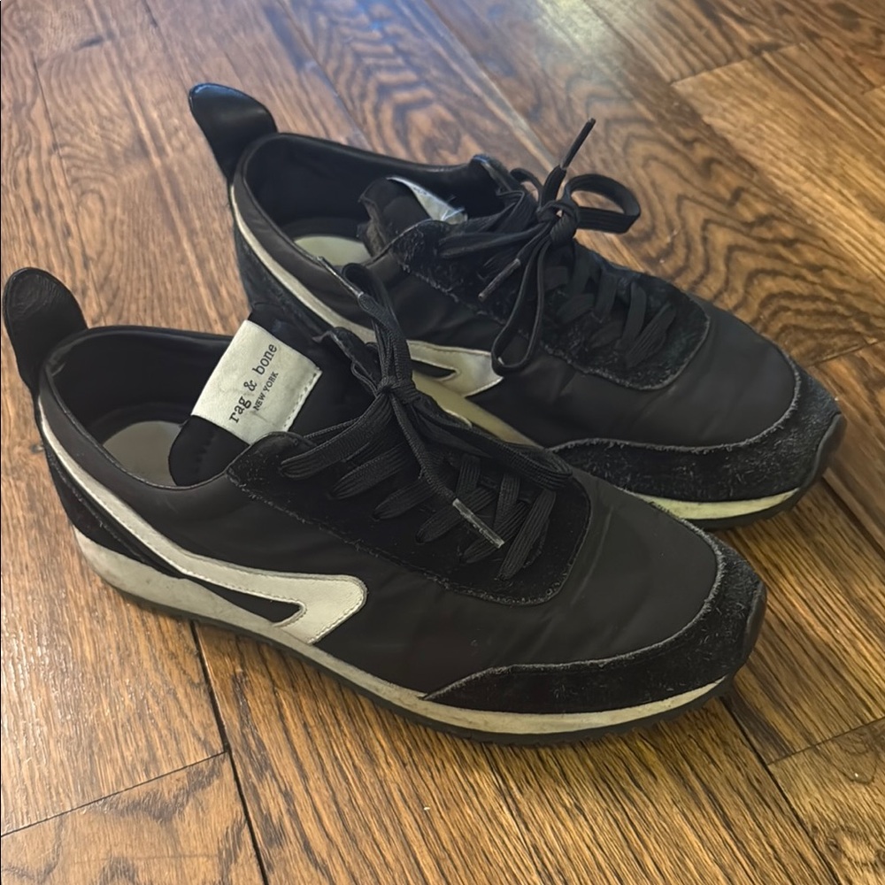 rag & bone Black and White Low-Top Sneakers size 39